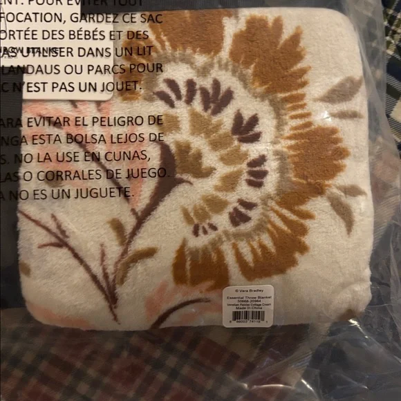 Vera Bradley Floral Blanket in Cream and Brown - Picture 6 of 7